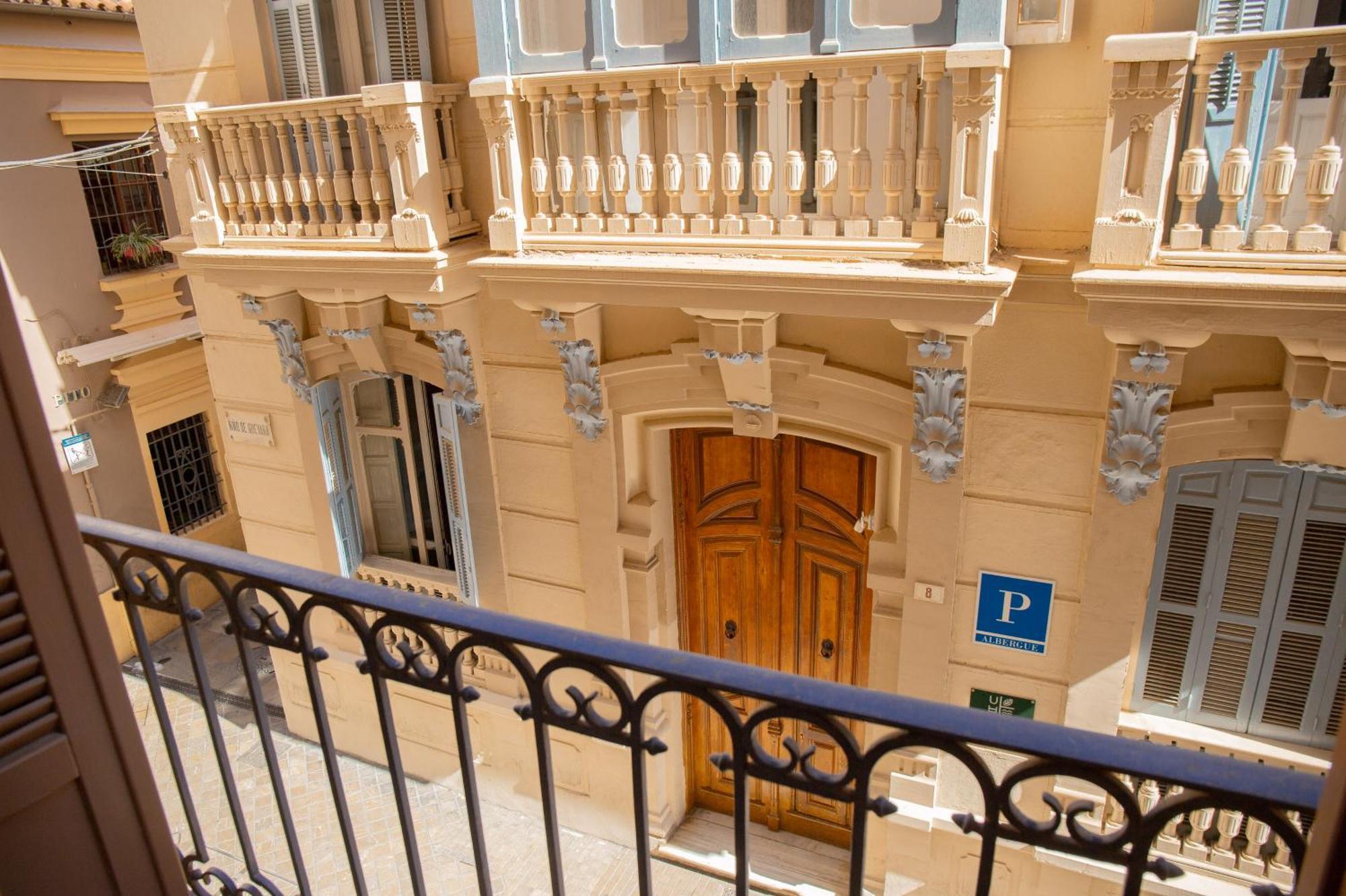 Glamorous Nino De Guevara On The City Center Malaga Luaran gambar